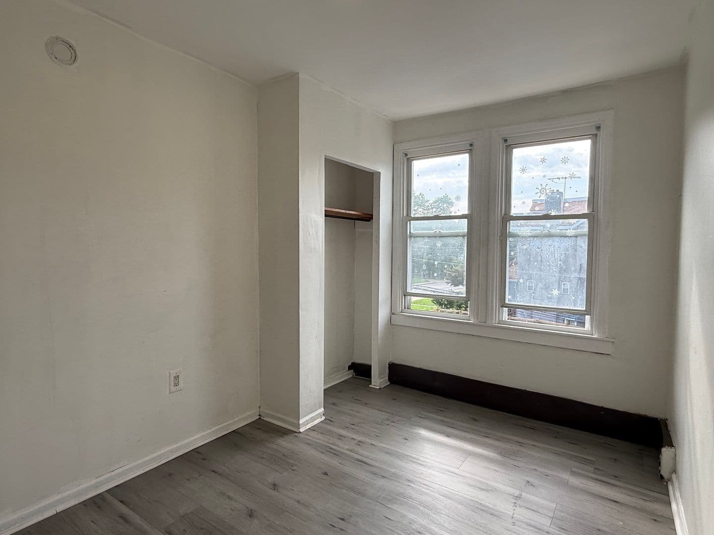 Darby Apartment: 1300 Main St