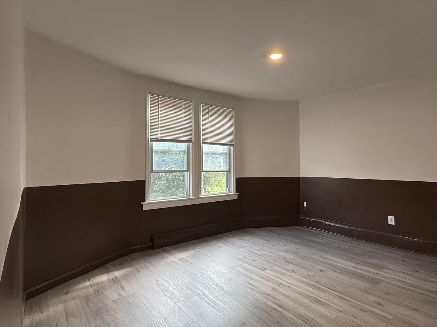 Darby Apartment: 1300 Main St