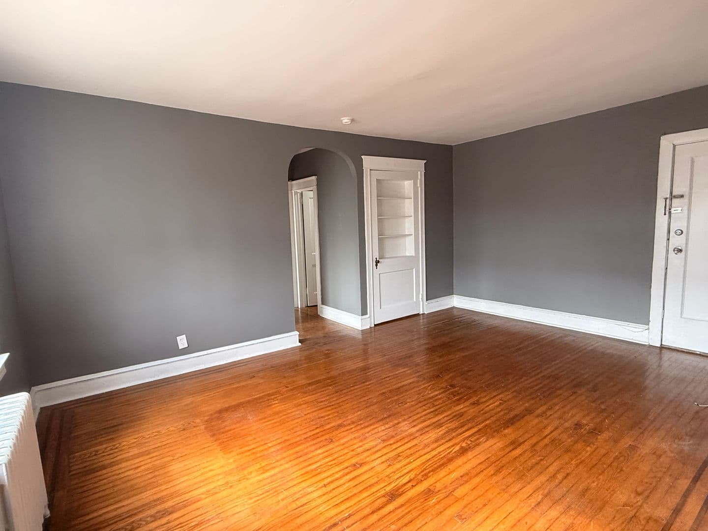 Lansdowne Apartment: 260 N Wycombe Ave