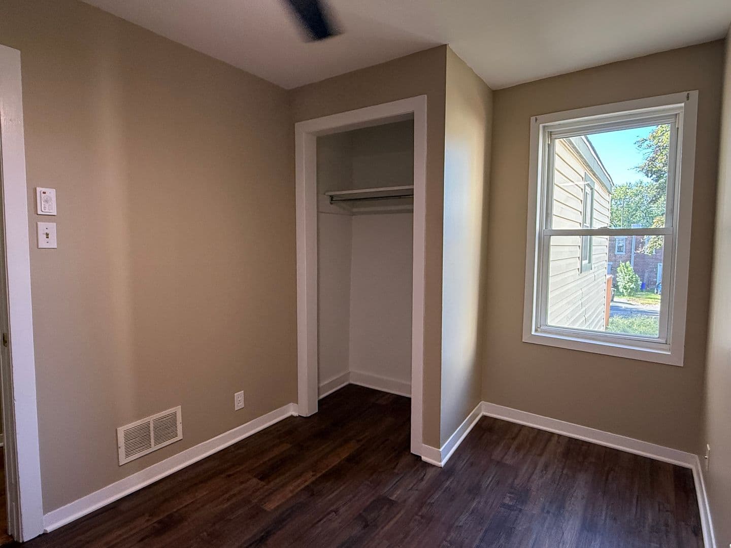 Upland Apartment: 103 9th St