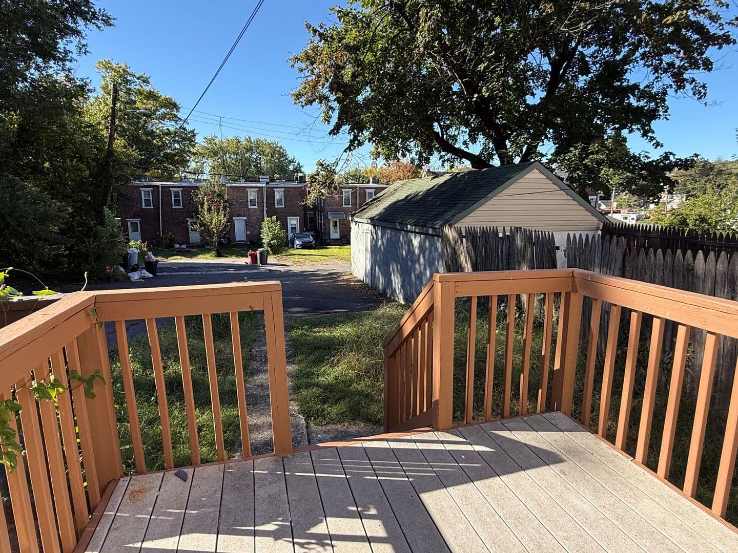 Upland Apartment: 103 9th St