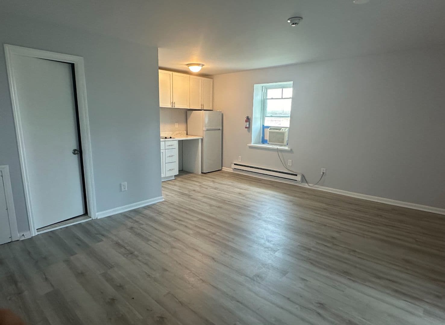 Aston Apartment: 5130 Pennell Road