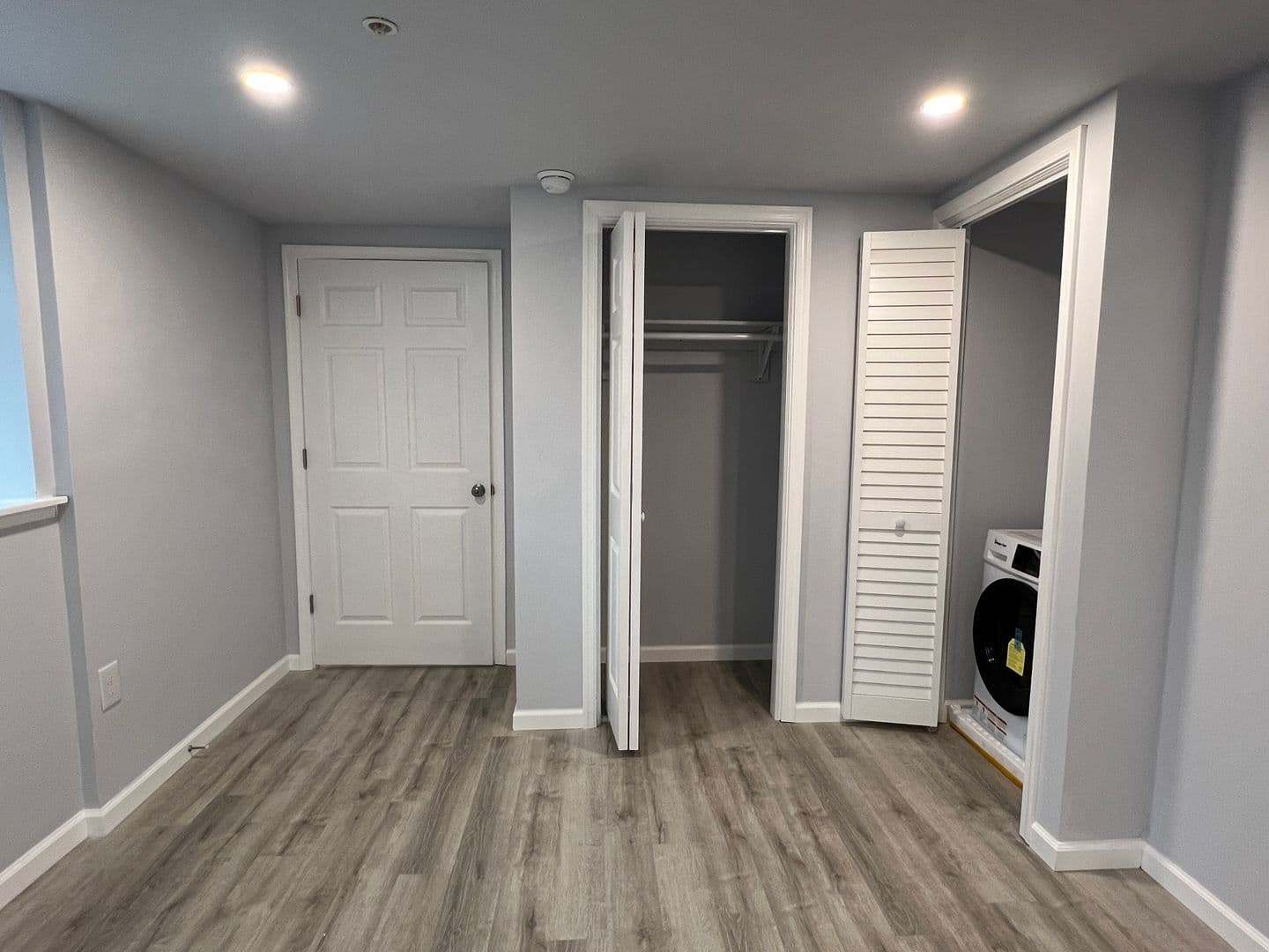 Aston Apartment: 5130 Pennell Road