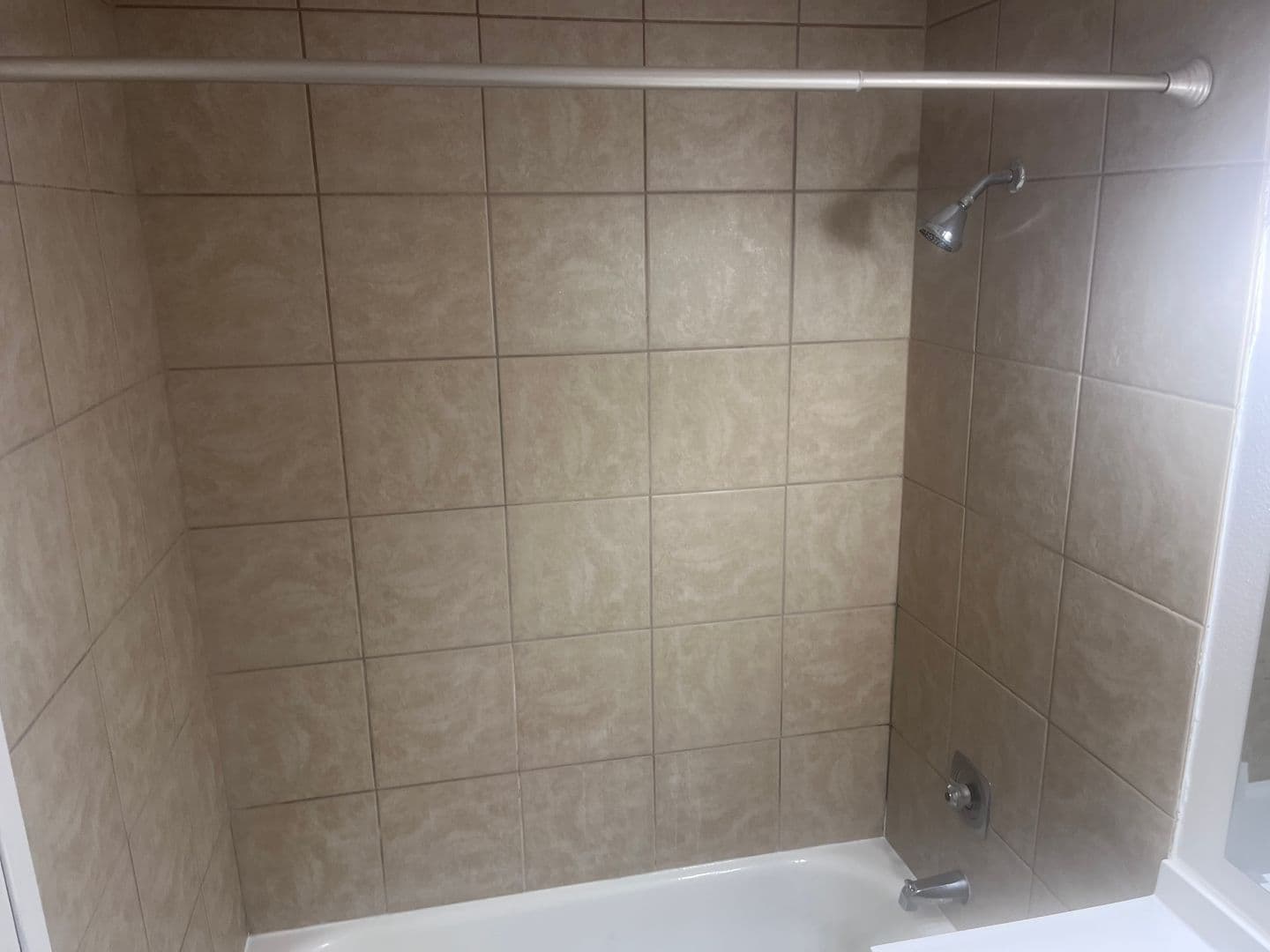 Portland Apartment: 3625 SW Troy St