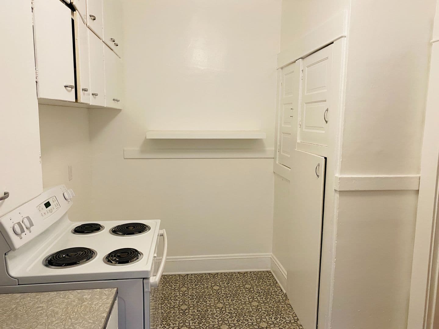 Portland Apartment: 1331 SW 12th Ave.