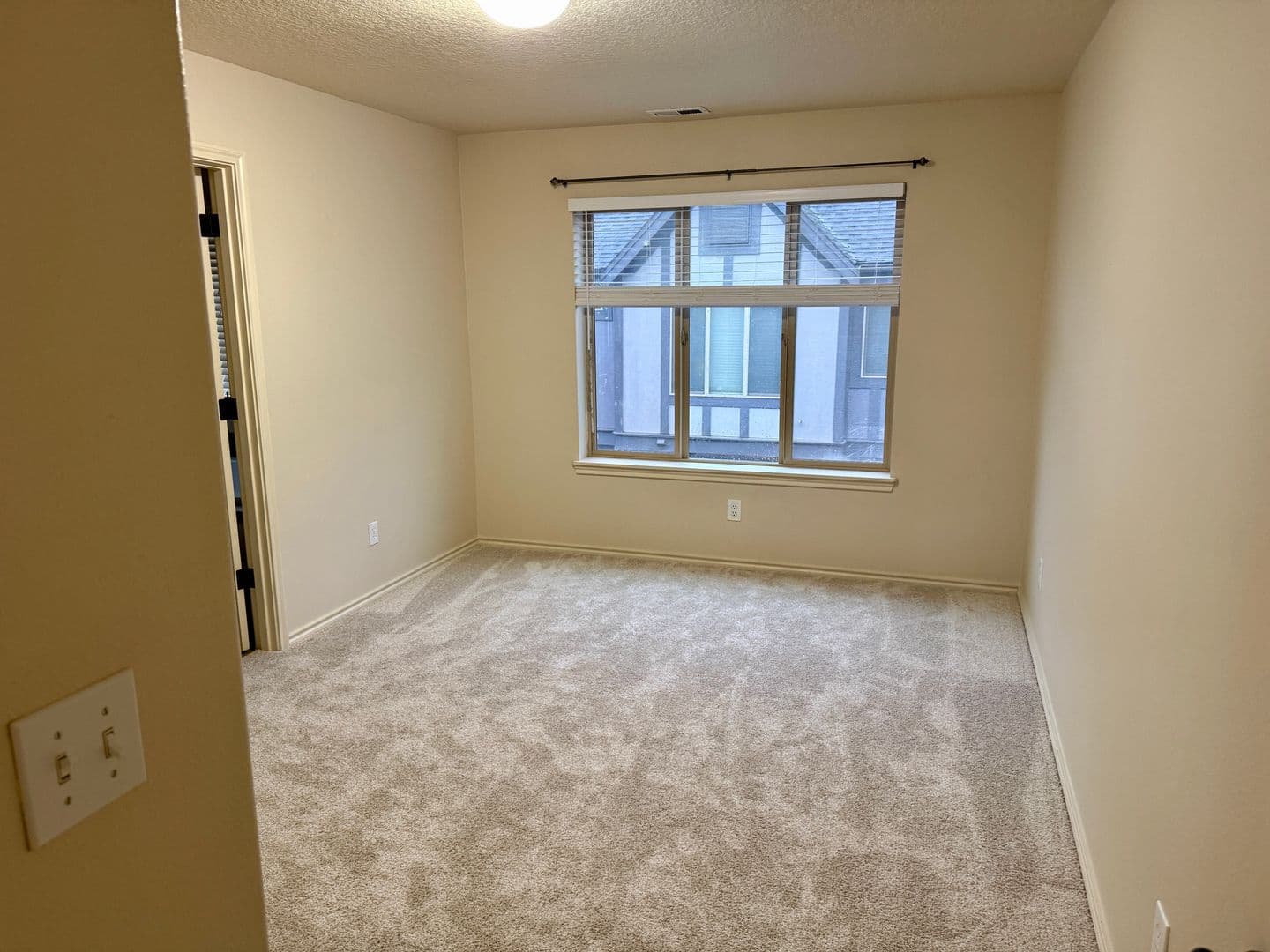 Portland Townhome: 4813 NW Blandy Terrace