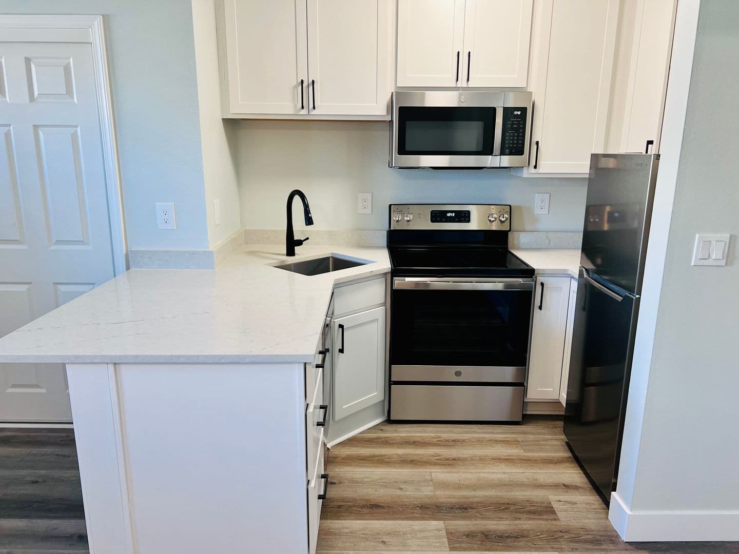 Portland Apartment: 5618 N Greeley Ave