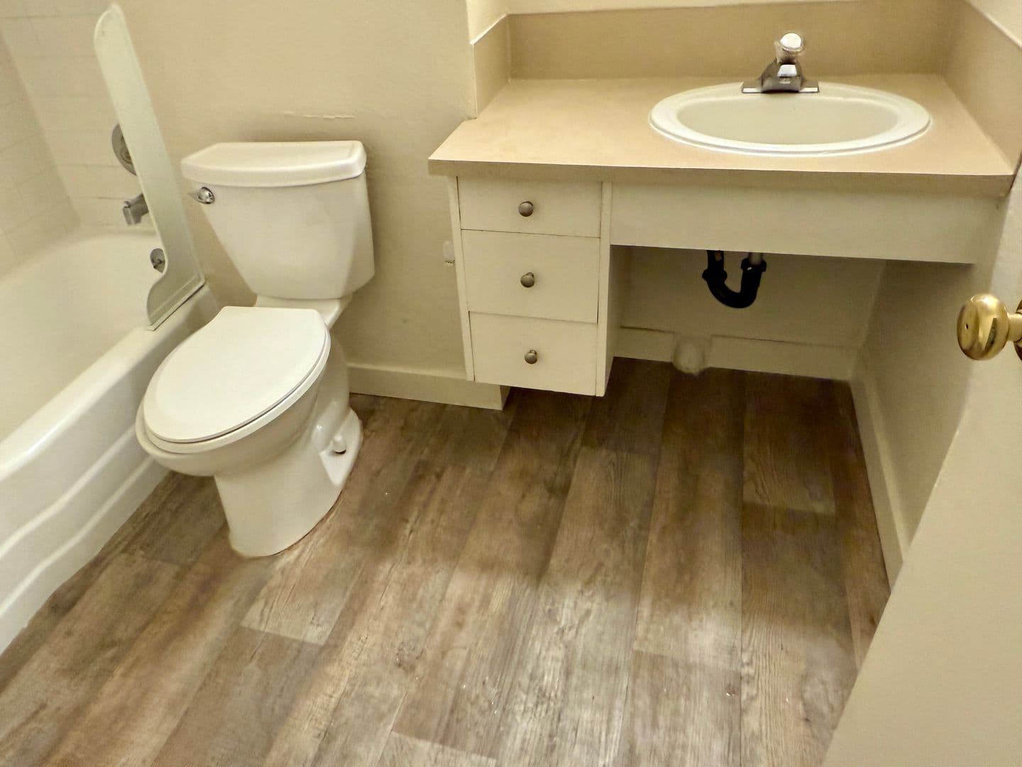 Portland Apartment: 4130 SW View Point Terrace