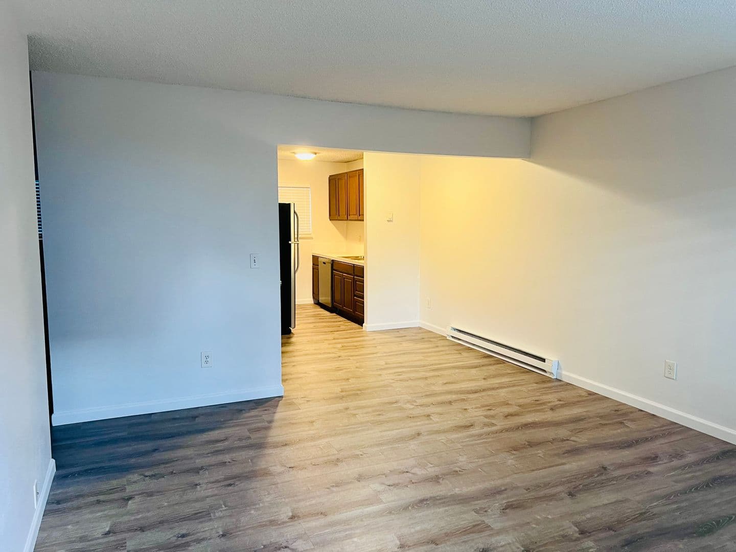 Portland Apartment: 409 SE 30th Ave.