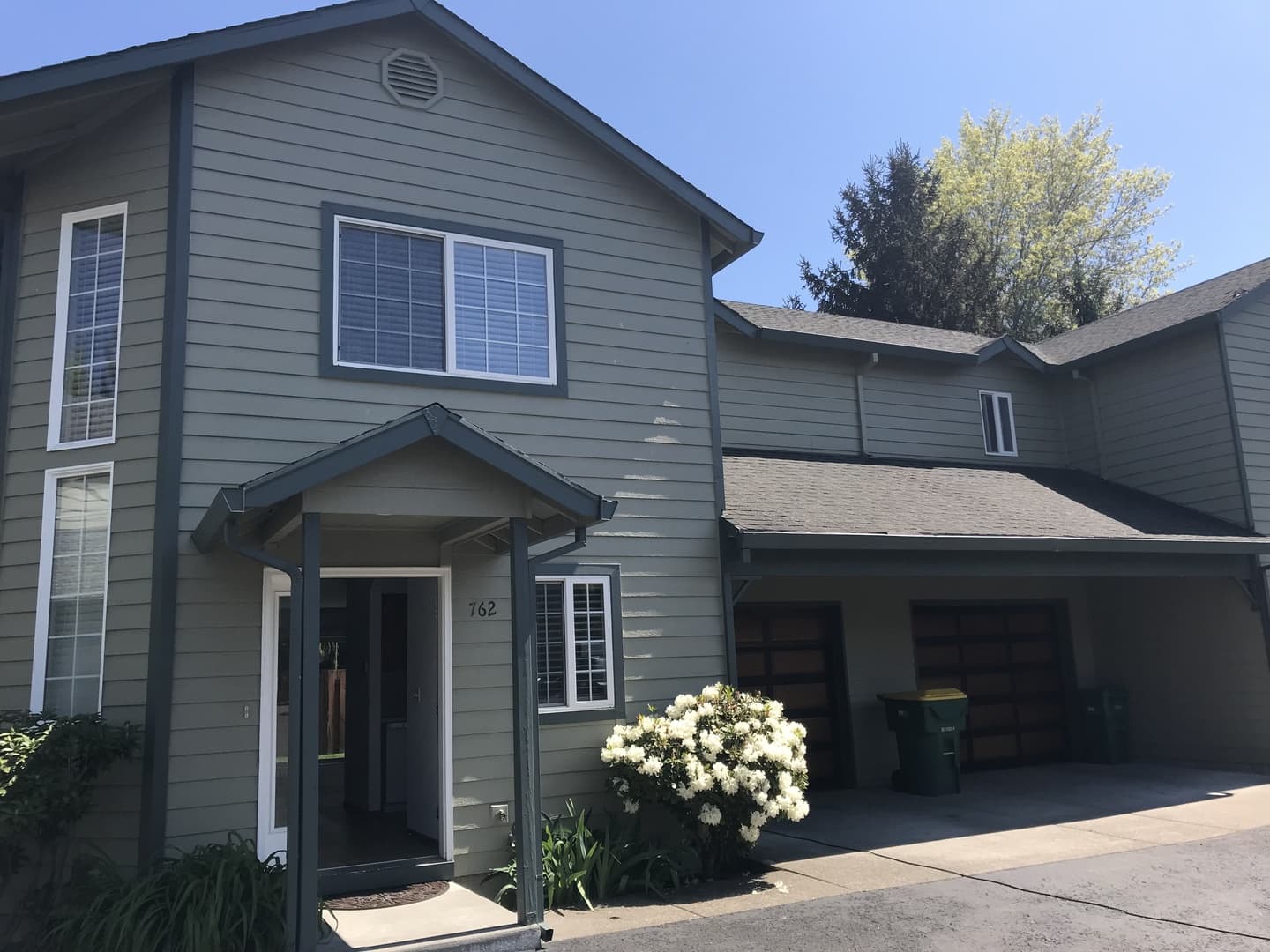Beaverton Apartment: 762 SW Meadow Dr.