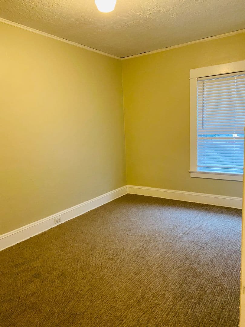 Portland Apartment: 1331 SW 12th Ave.
