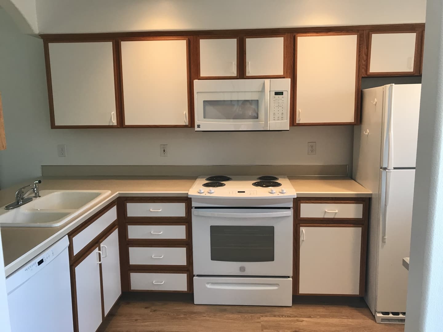 Beaverton Apartment: 762 SW Meadow Dr.