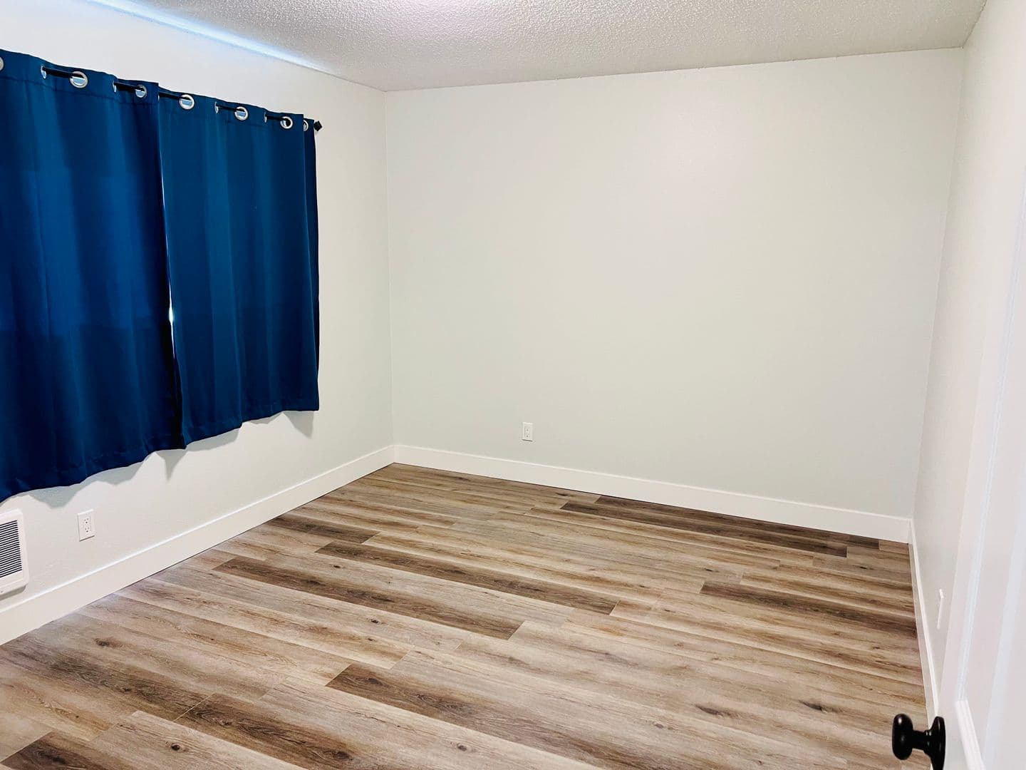 Portland Apartment: 5618 N Greeley Ave