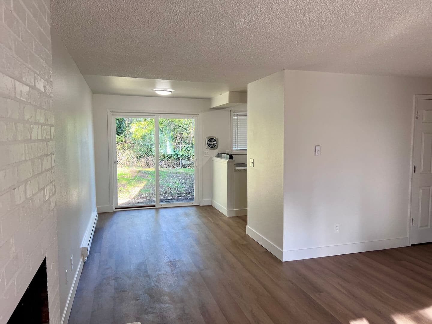 Portland Apartment: 7956 SW 46th Ave