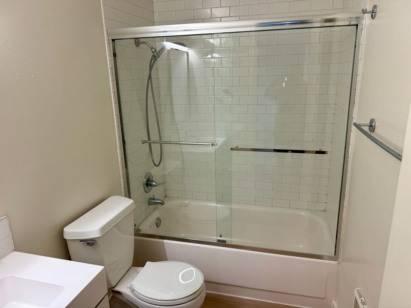 Portland Apartment: 4118 SE 29th Ave.
