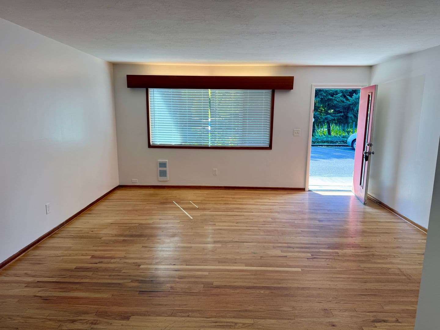 Portland Apartment: 1501 SW Bertha Blvd
