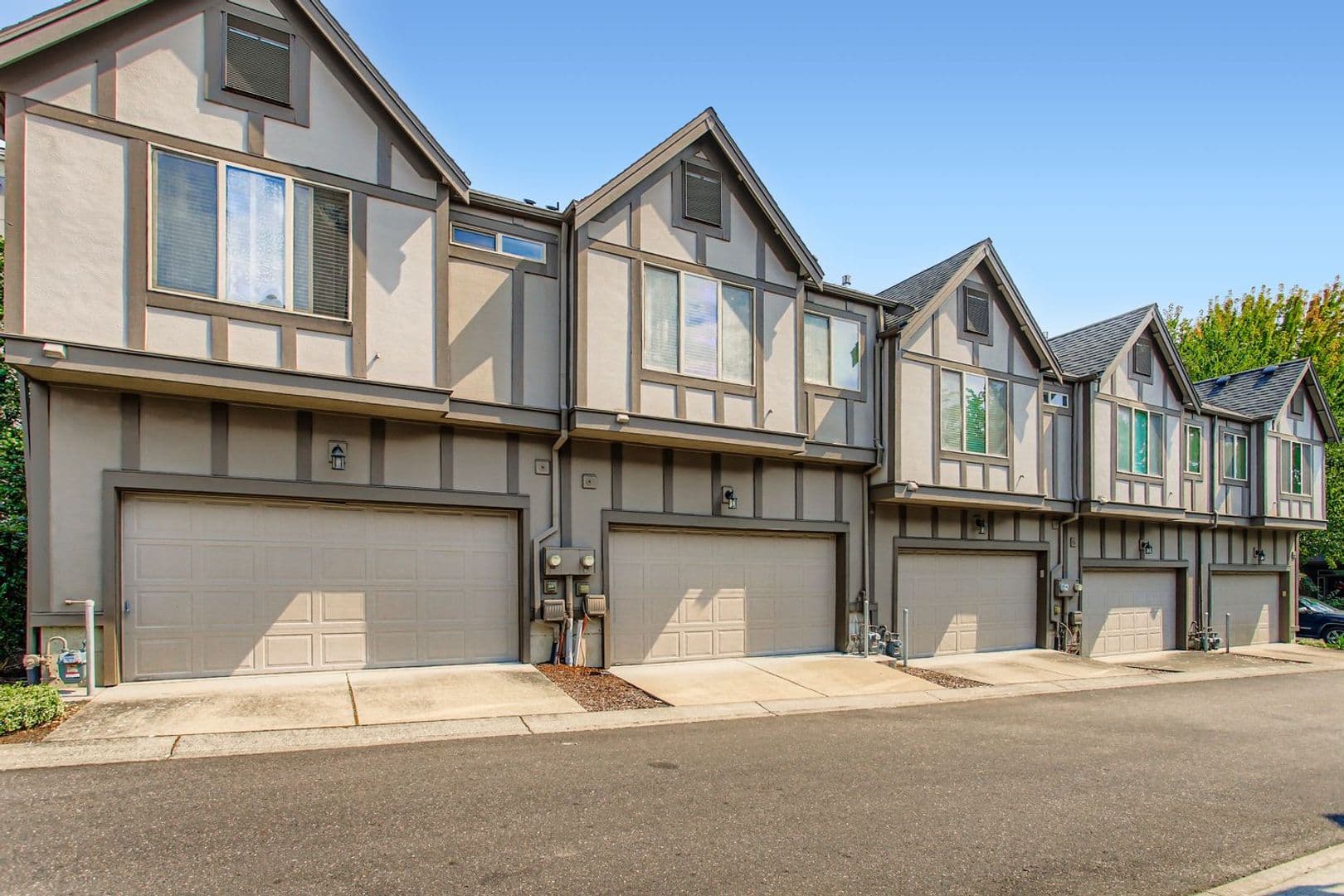 Portland Townhome: 4813 NW Blandy Terrace
