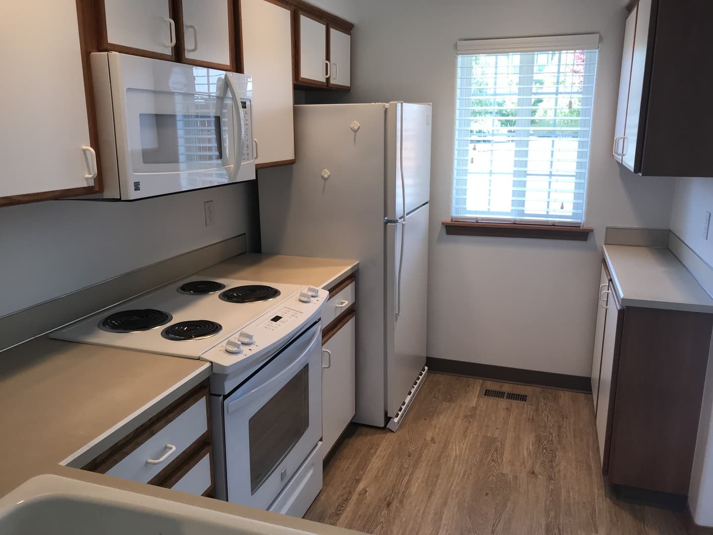 Beaverton Apartment: 762 SW Meadow Dr.