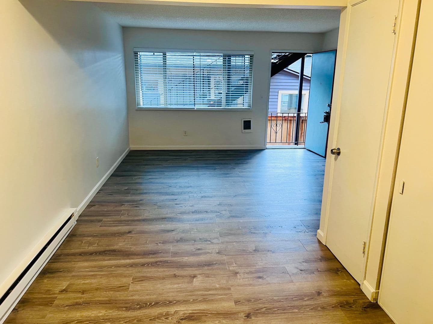 Portland Apartment: 409 SE 30th Ave.