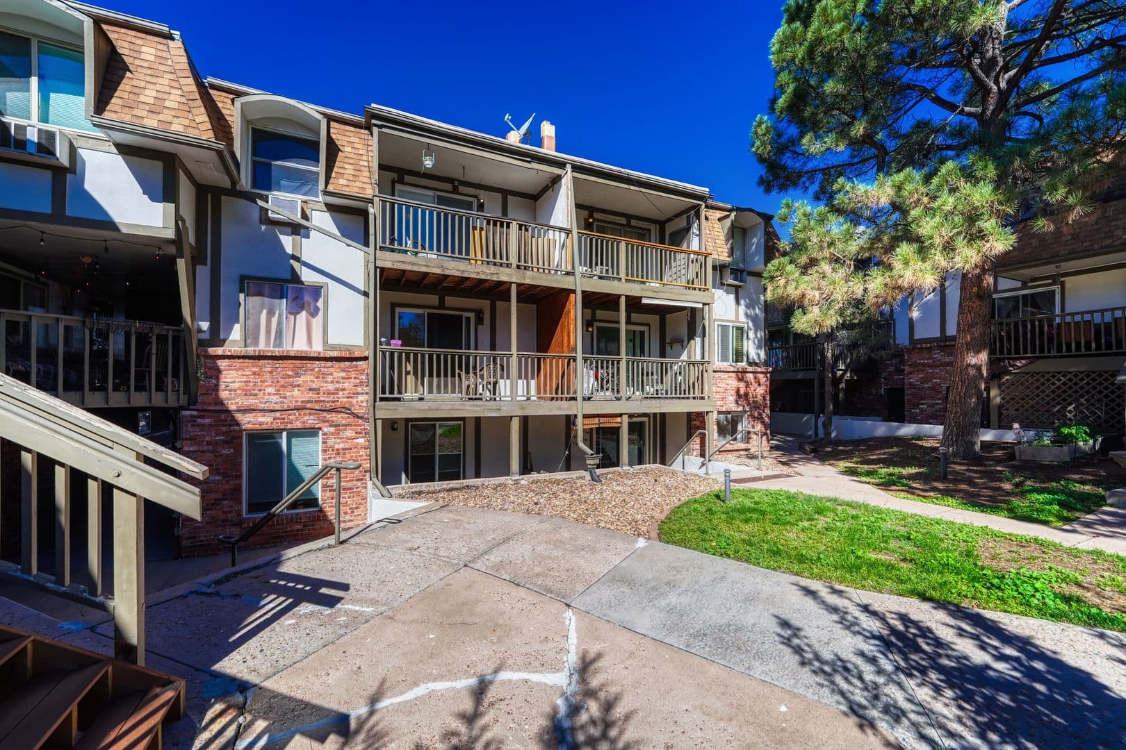 Denver Townhome: 2700 S Holly St, unit 100