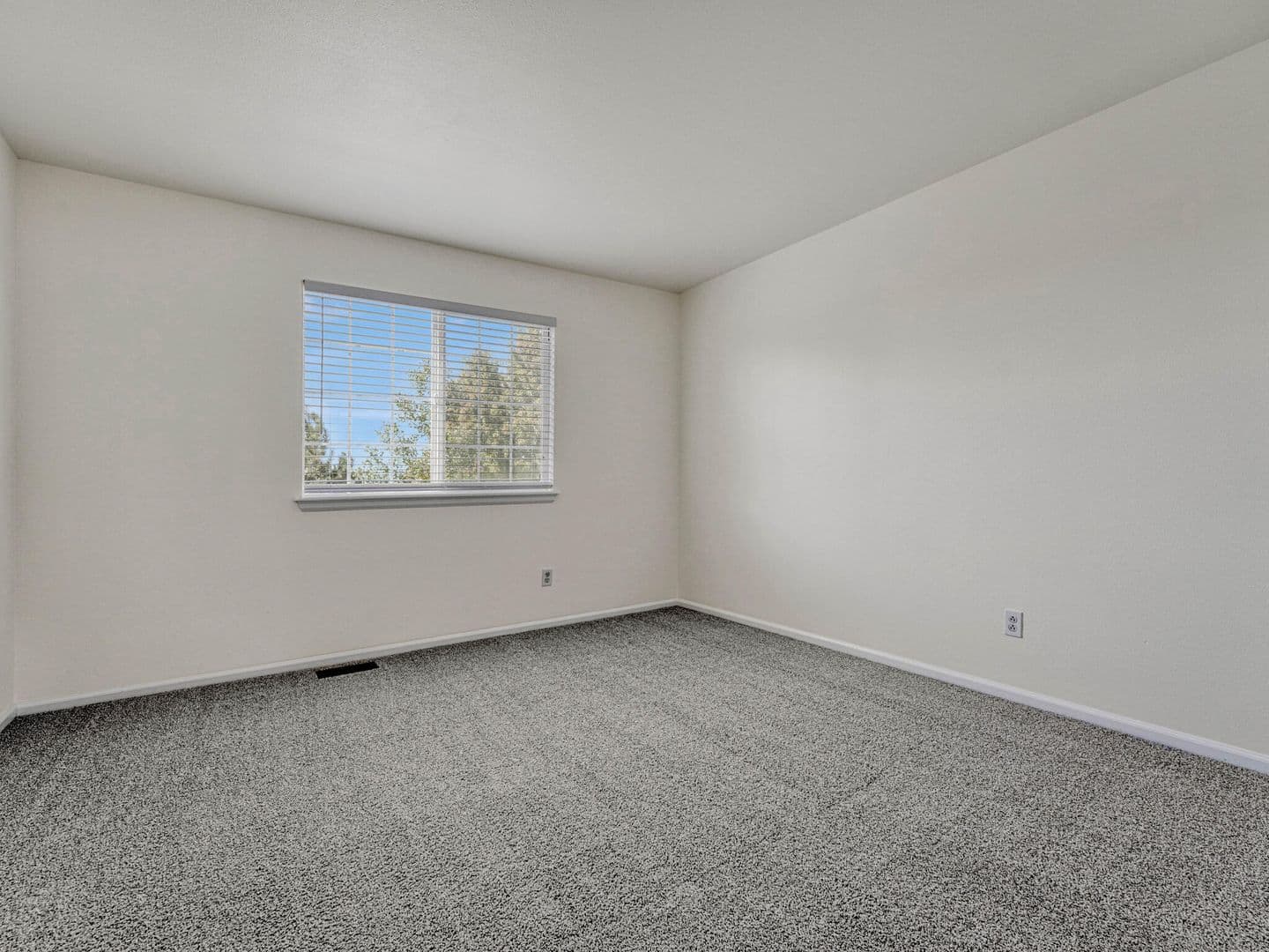 Aurora House: 5971 S Pitkin Court