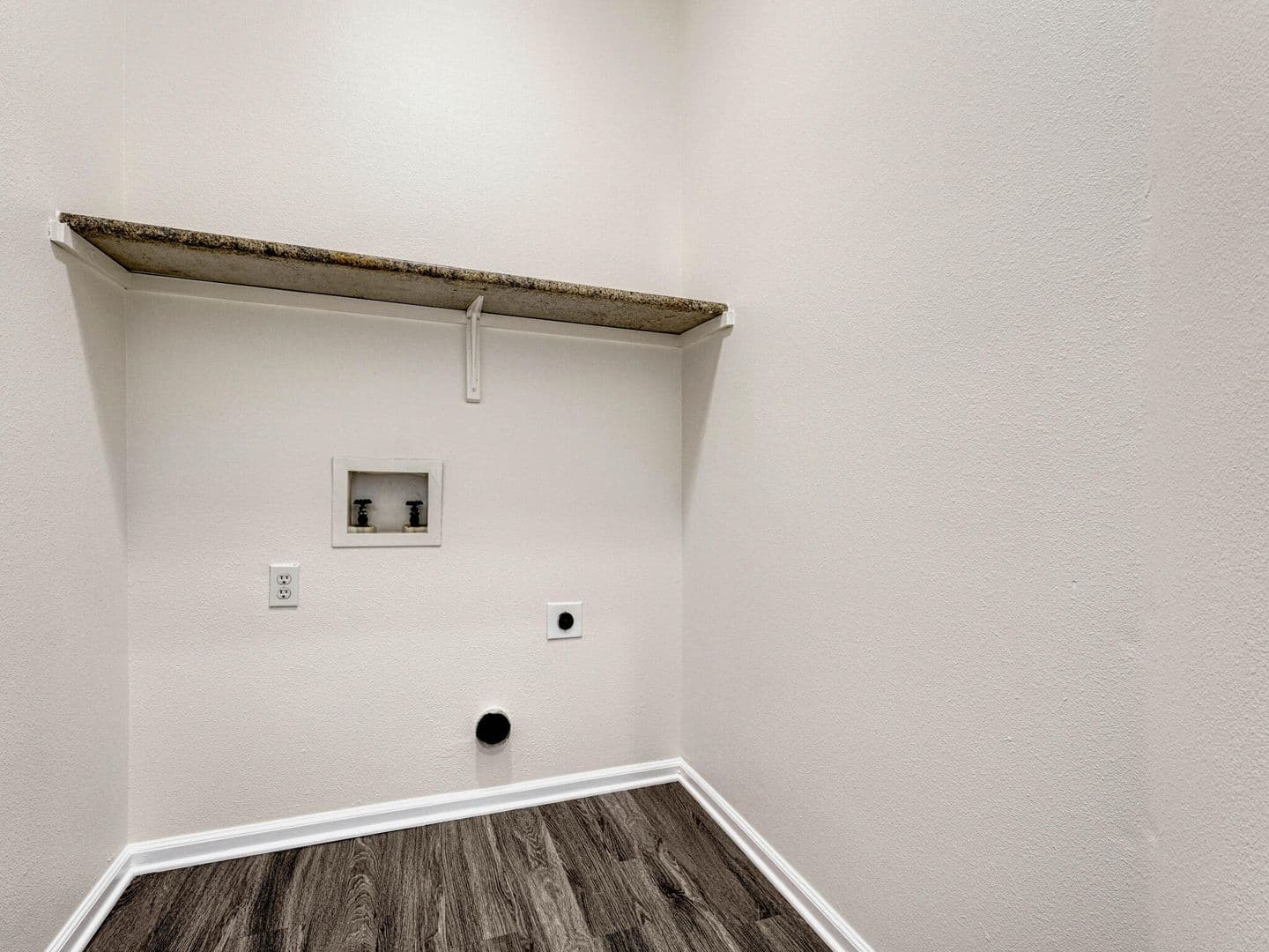 Aurora House: 5971 S Pitkin Court