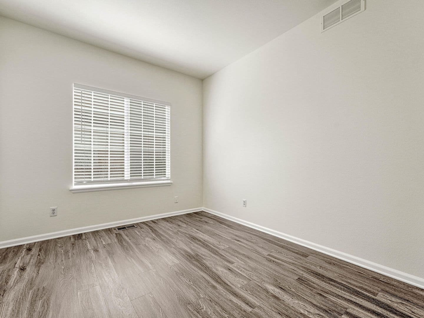 Aurora House: 5971 S Pitkin Court