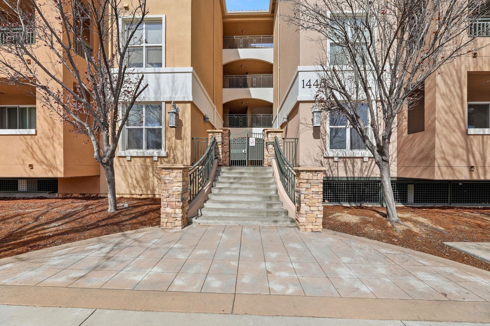 San Jose Condo: 1445 Fruitdale Ave #313