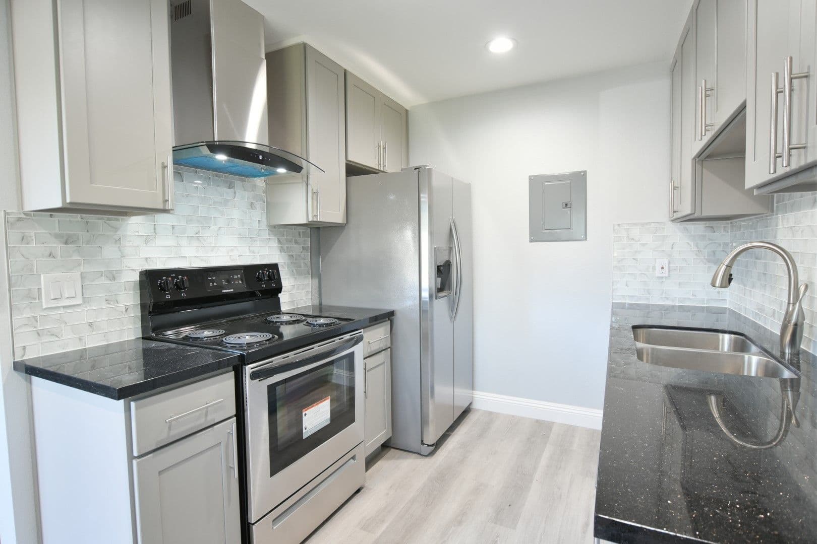 Campbell Apartment: 445 Kuehnis Drive