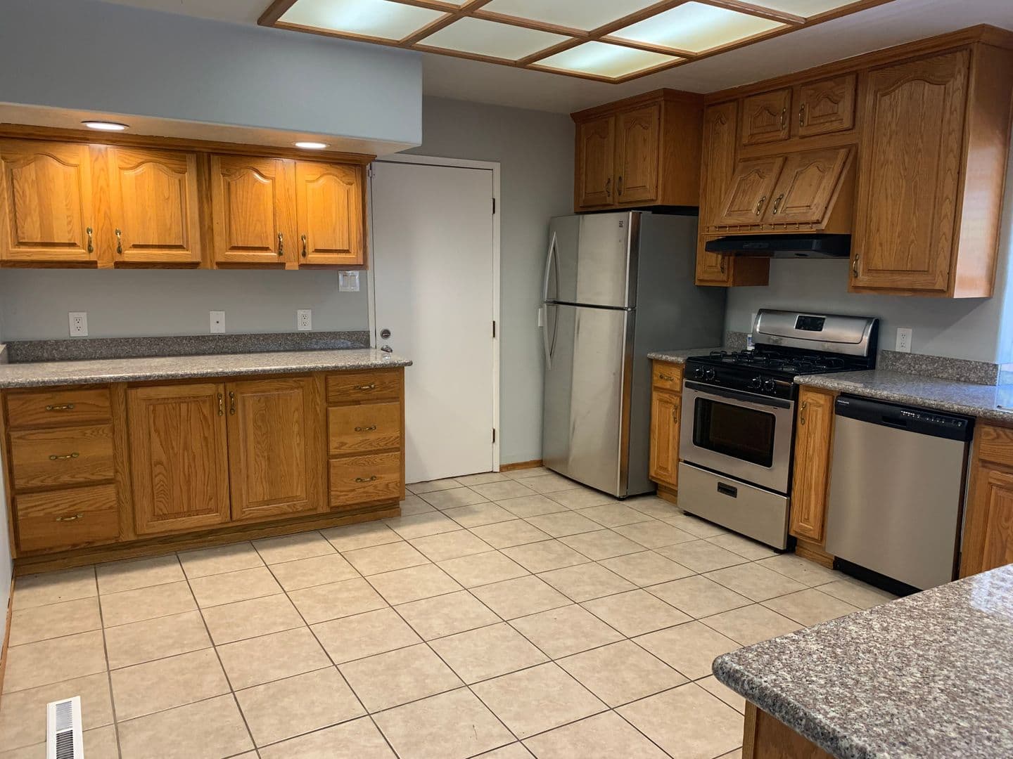Santa Clara House: 683 San Miguel Ave