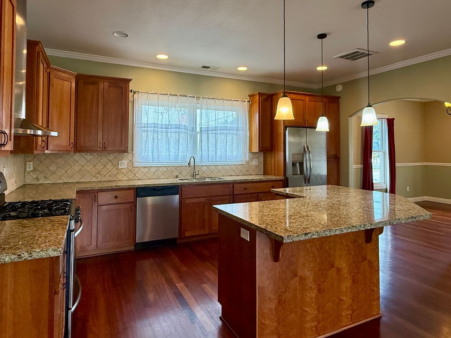 Santa Clara House: 1824 Market St
