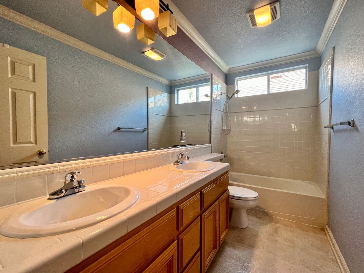San Jose House: 4073 Bouquet Park Lane