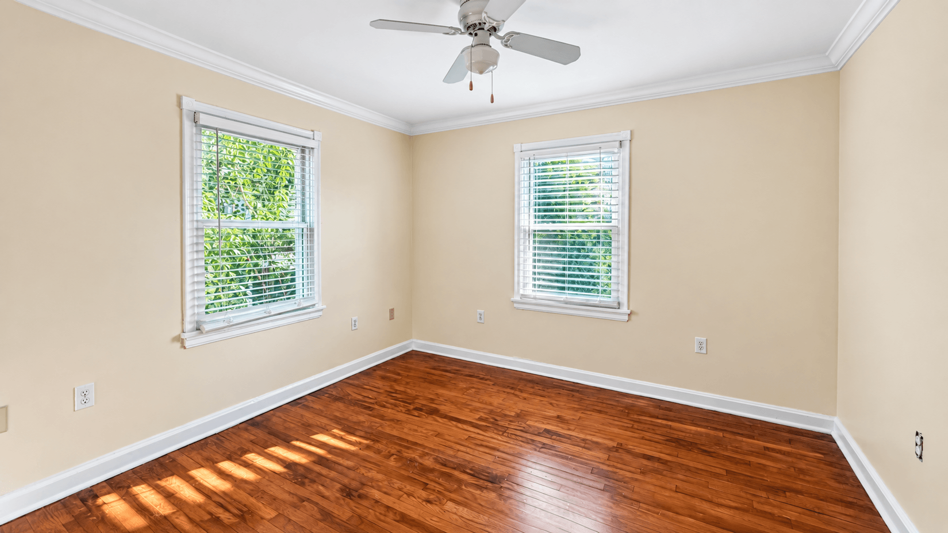 Baton Rouge Apartment: 975-977 Rittiner Drive