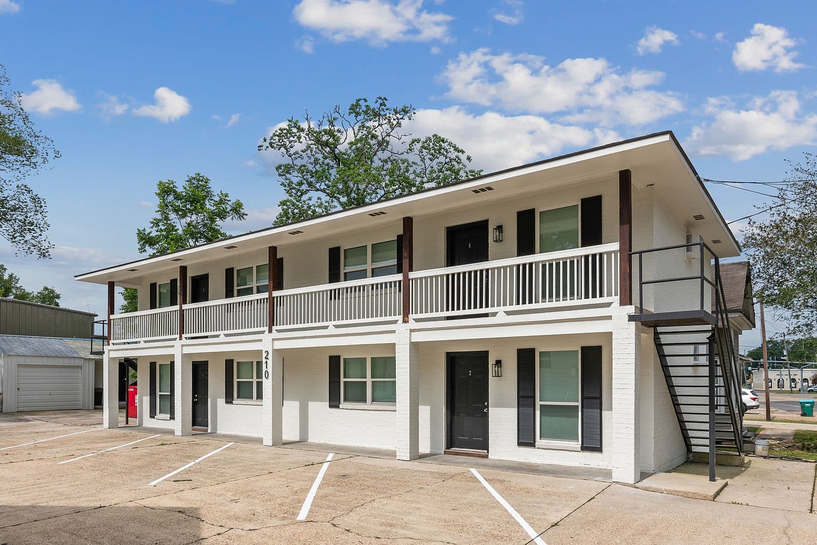 Denham Springs Apartment: 210/212 Centerville Street