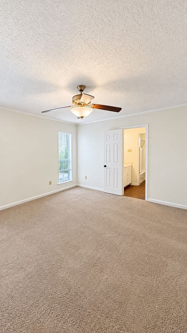 Baton Rouge House: 16324 Crepe Myrtle Dr