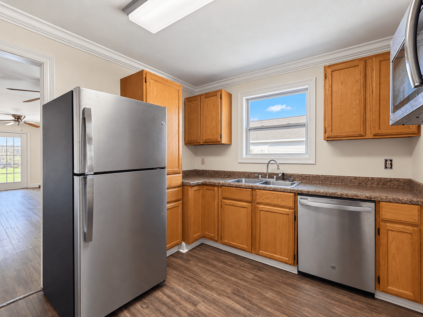 Port Allen House: 532 Avenue B