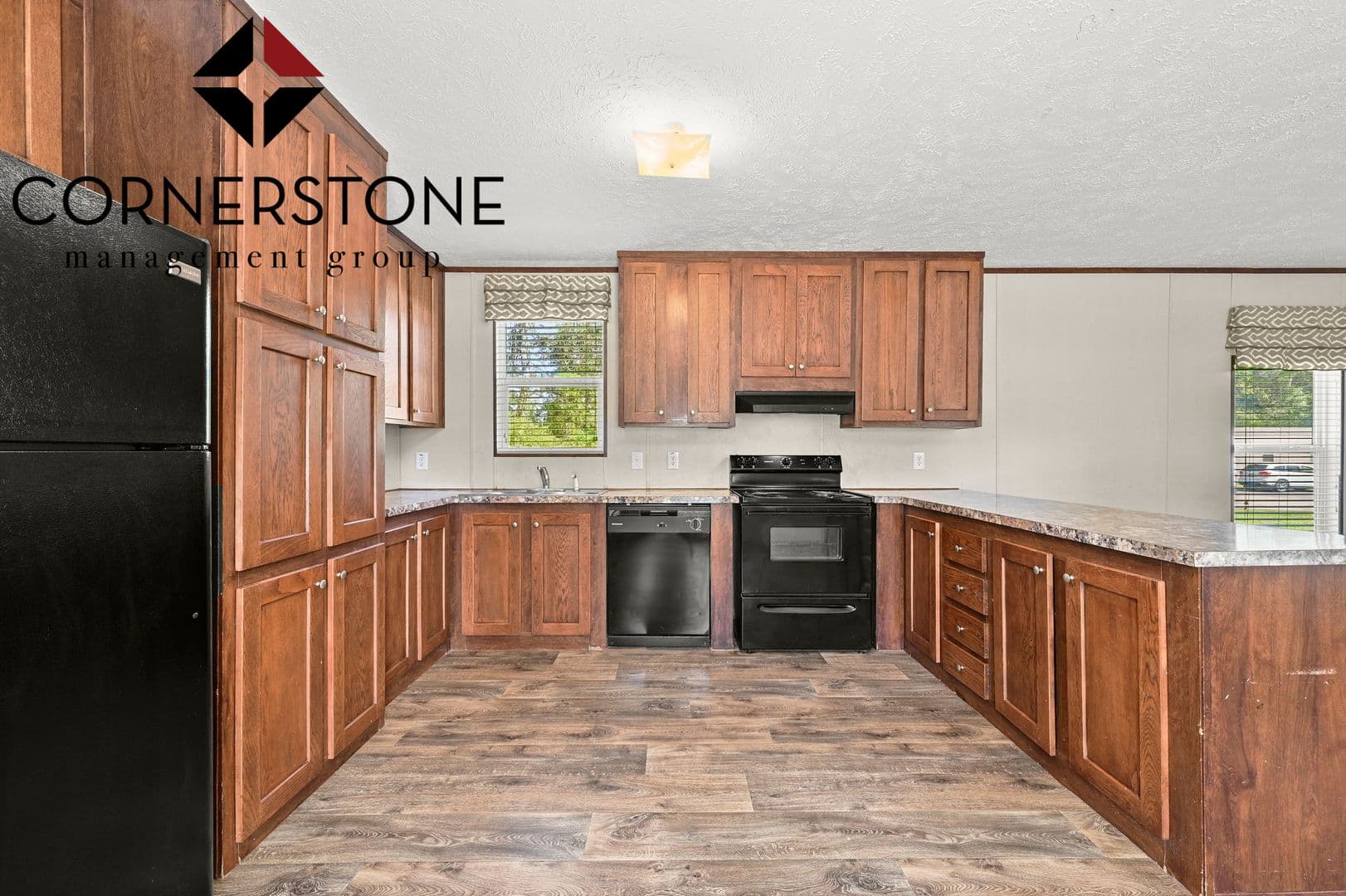 Hammond House: 27848 Frindik Lane