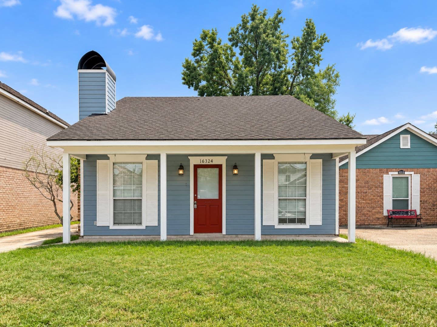 Baton Rouge House: 16324 Crepe Myrtle Dr