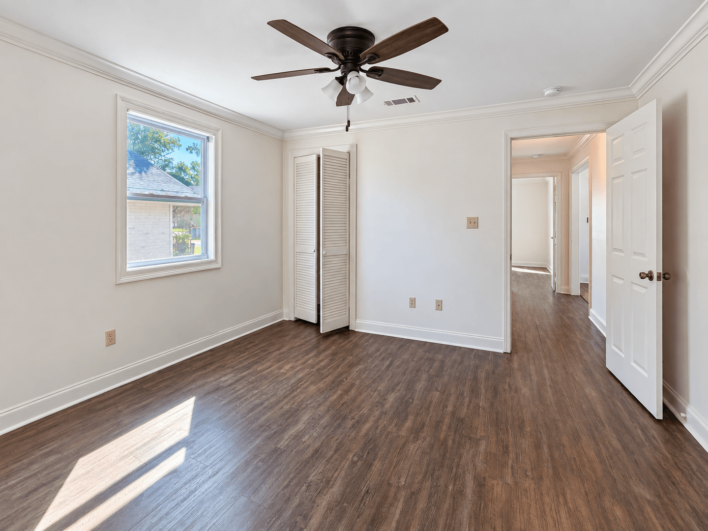 Port Allen House: 532 Avenue B