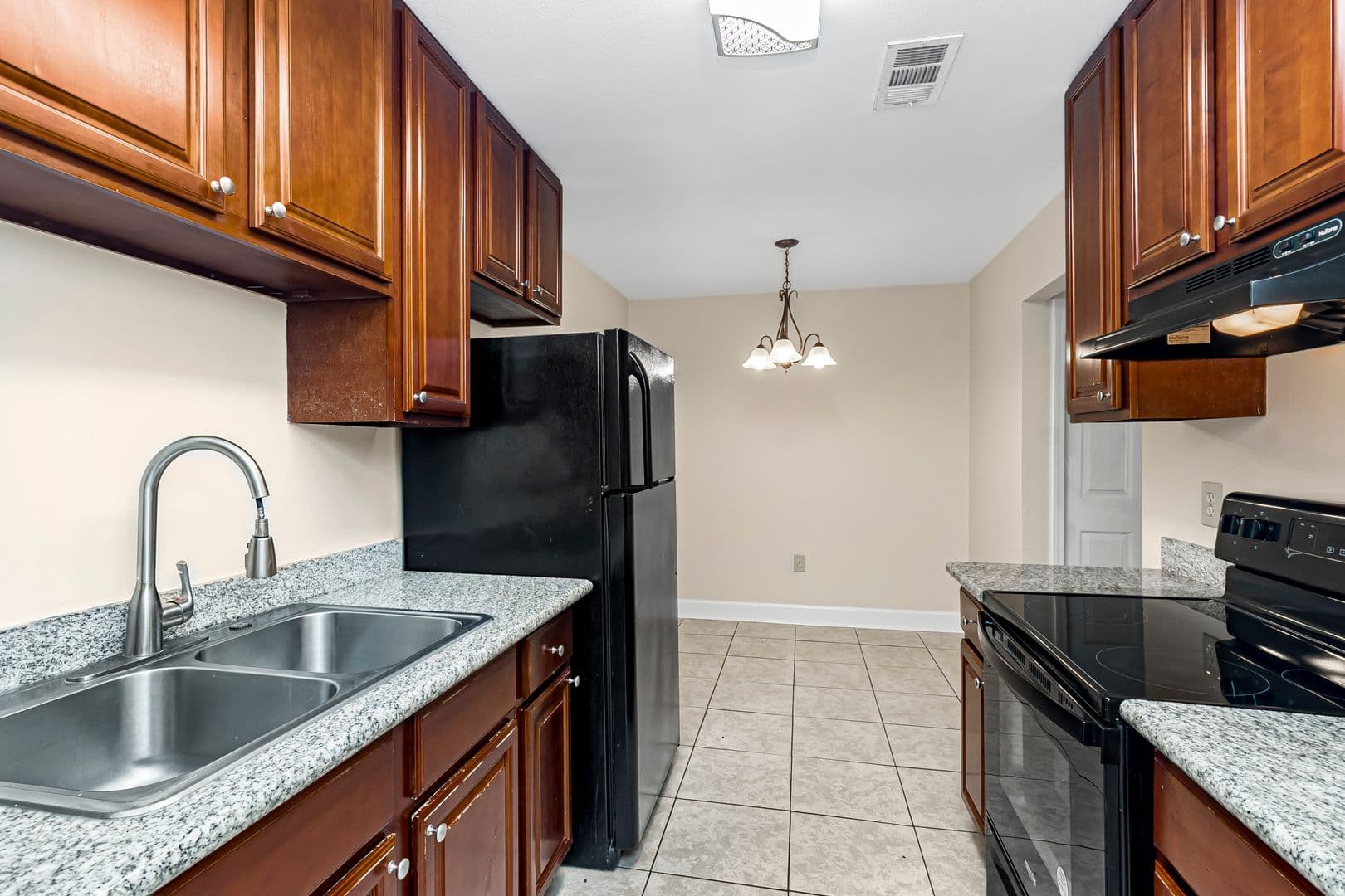 Baton Rouge Apartment: 1066 Manson Dr.