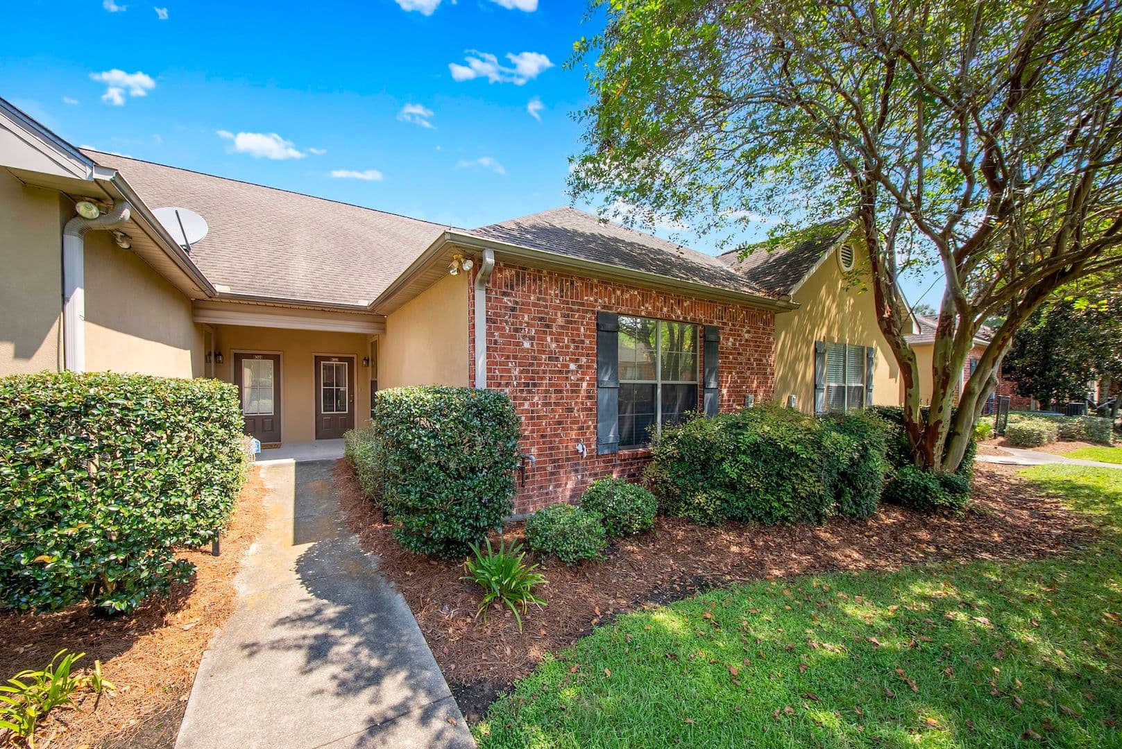 Baton Rouge Apartment: 809 Summer Breeze Drive