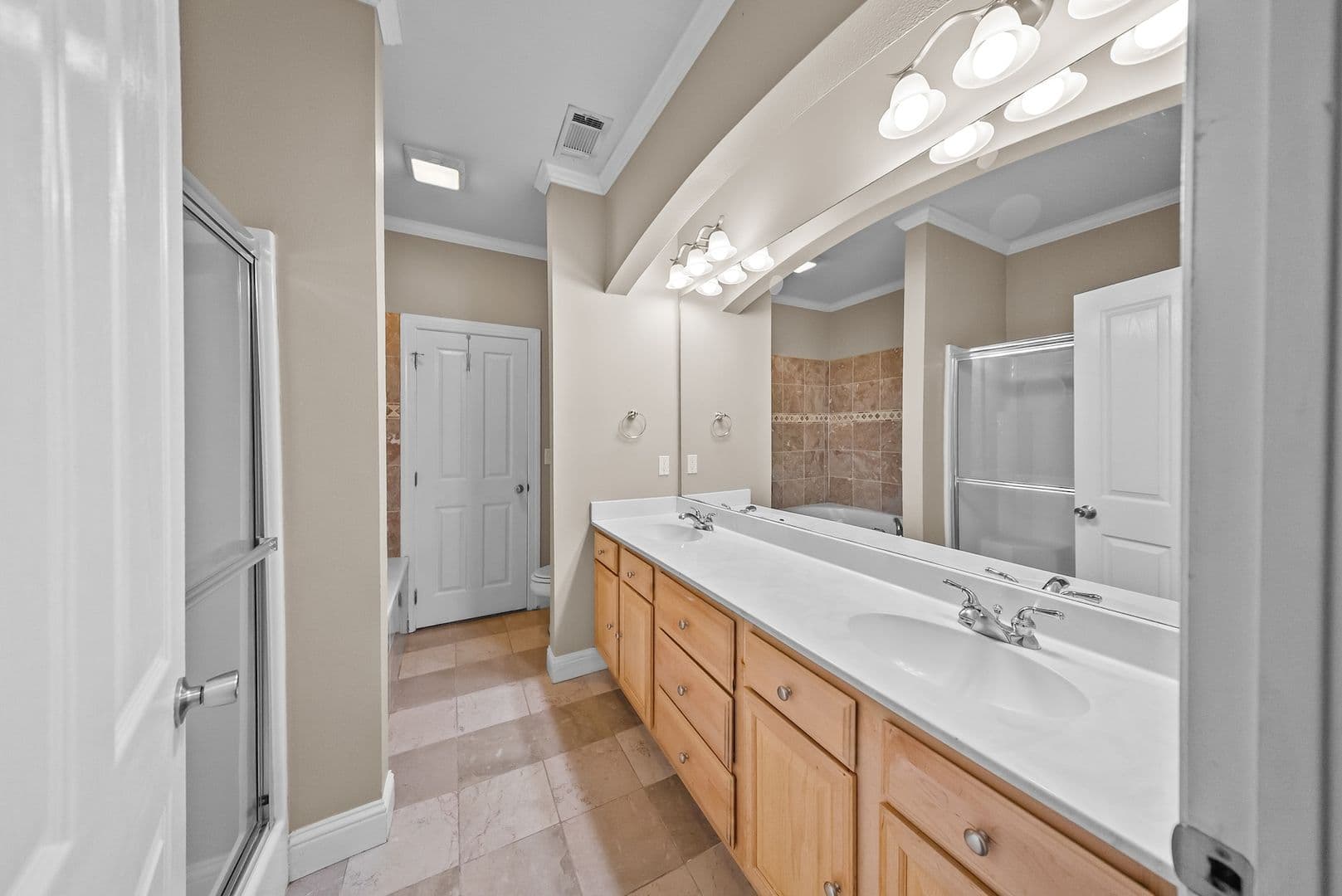 Baton Rouge Apartment: 809 Summer Breeze Drive