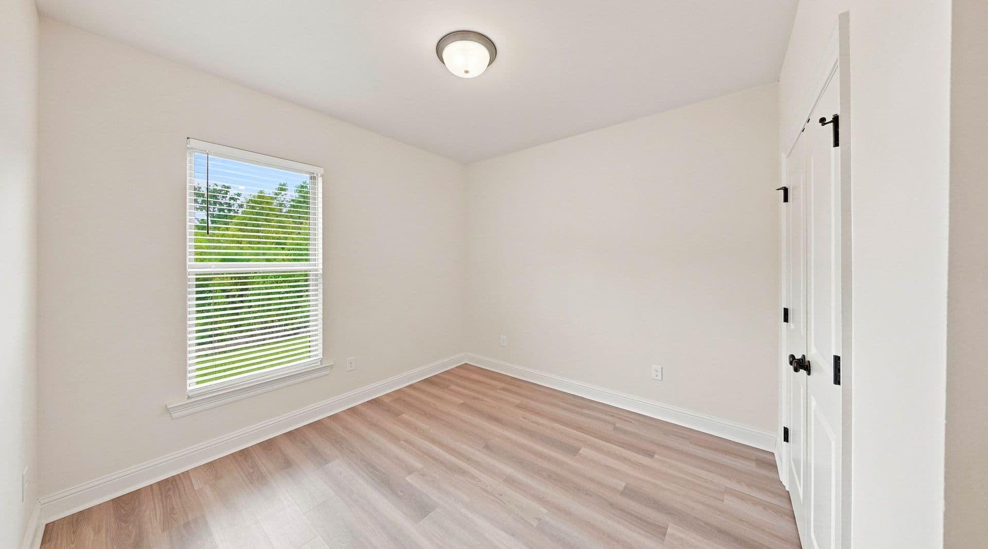 Baton Rouge House: 7211 Kenilworth Crossing Avenue