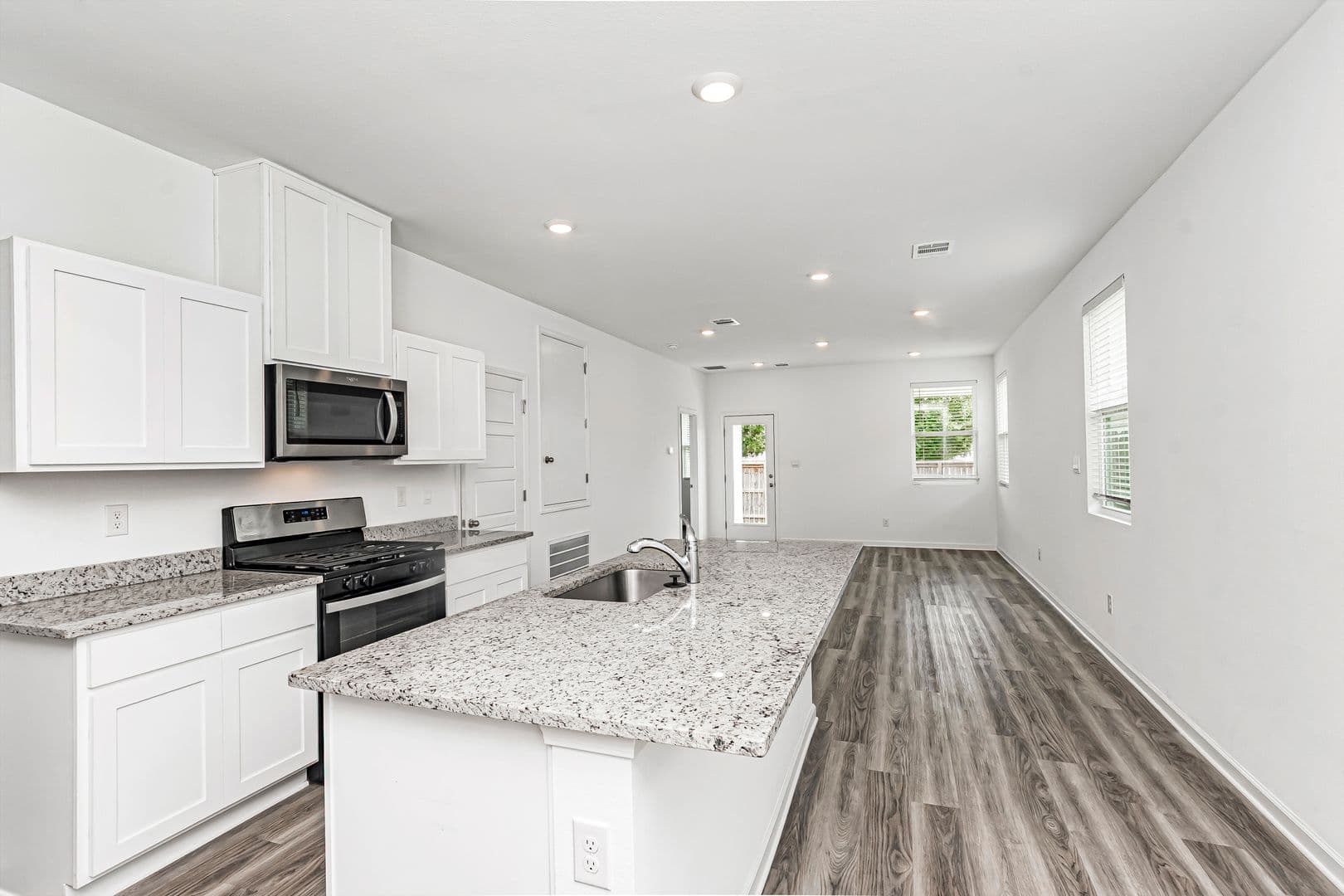 Baton Rouge House: 910 Drago Drive