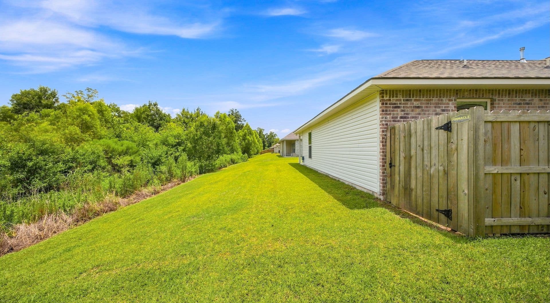 Baton Rouge House: 7211 Kenilworth Crossing Avenue