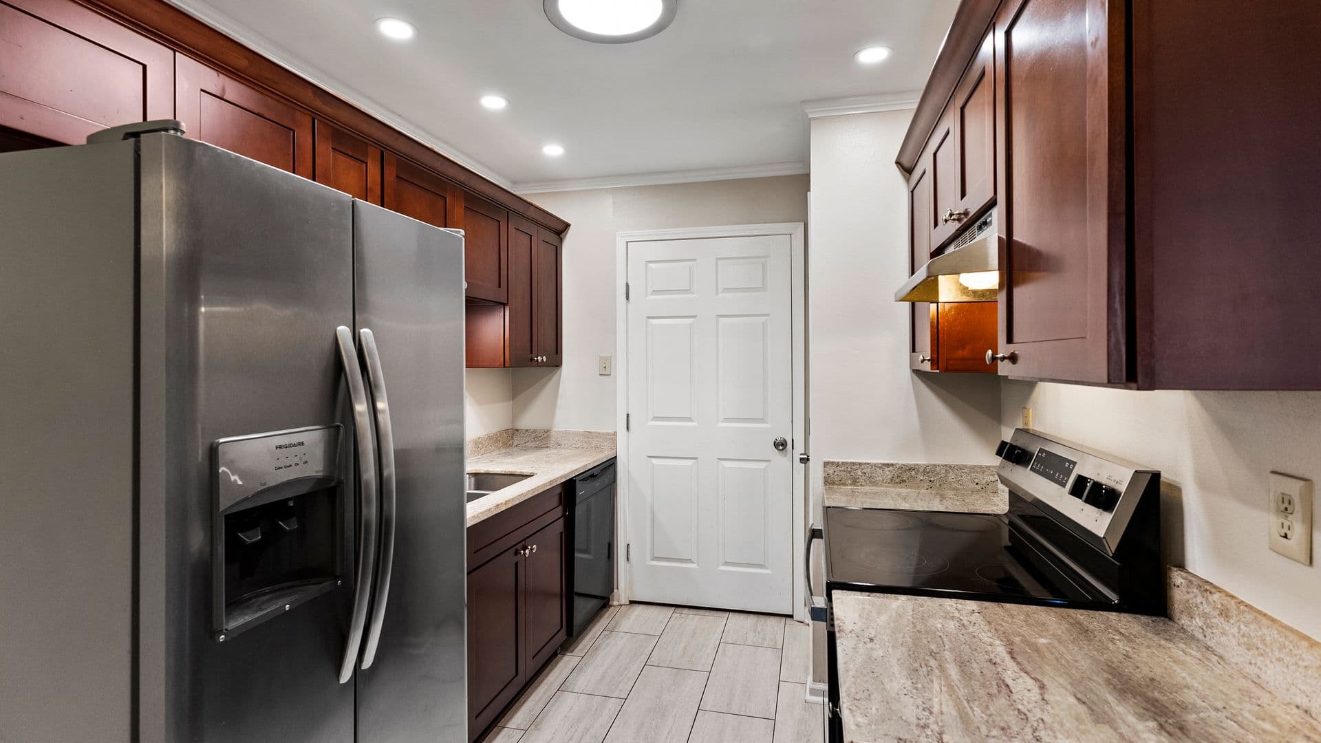 Baton Rouge Apartment: 10877 Ansley  Ave.