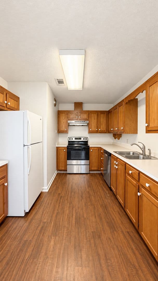 Baton Rouge House: 16324 Crepe Myrtle Dr