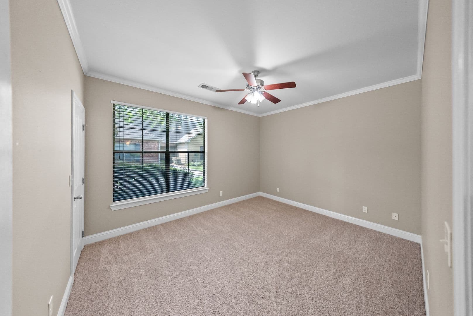 Baton Rouge Apartment: 809 Summer Breeze Drive