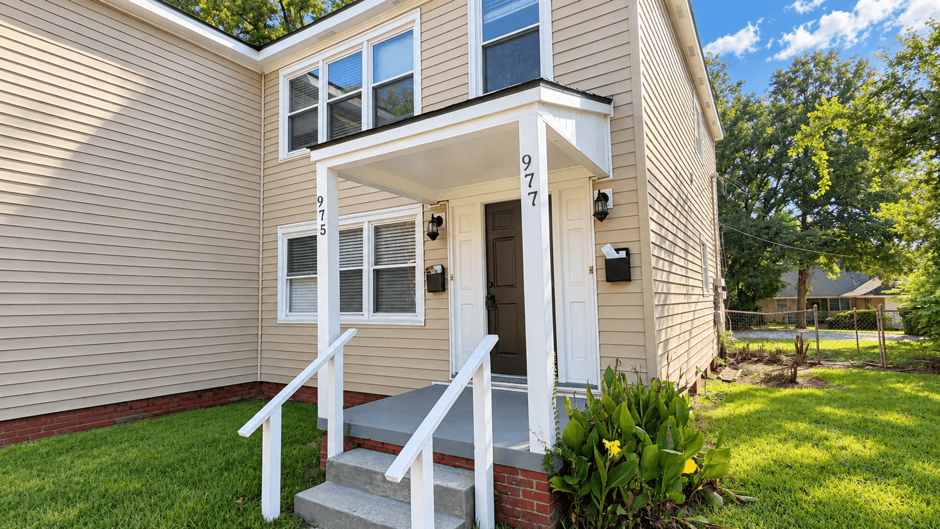Baton Rouge Apartment: 975-977 Rittiner Drive