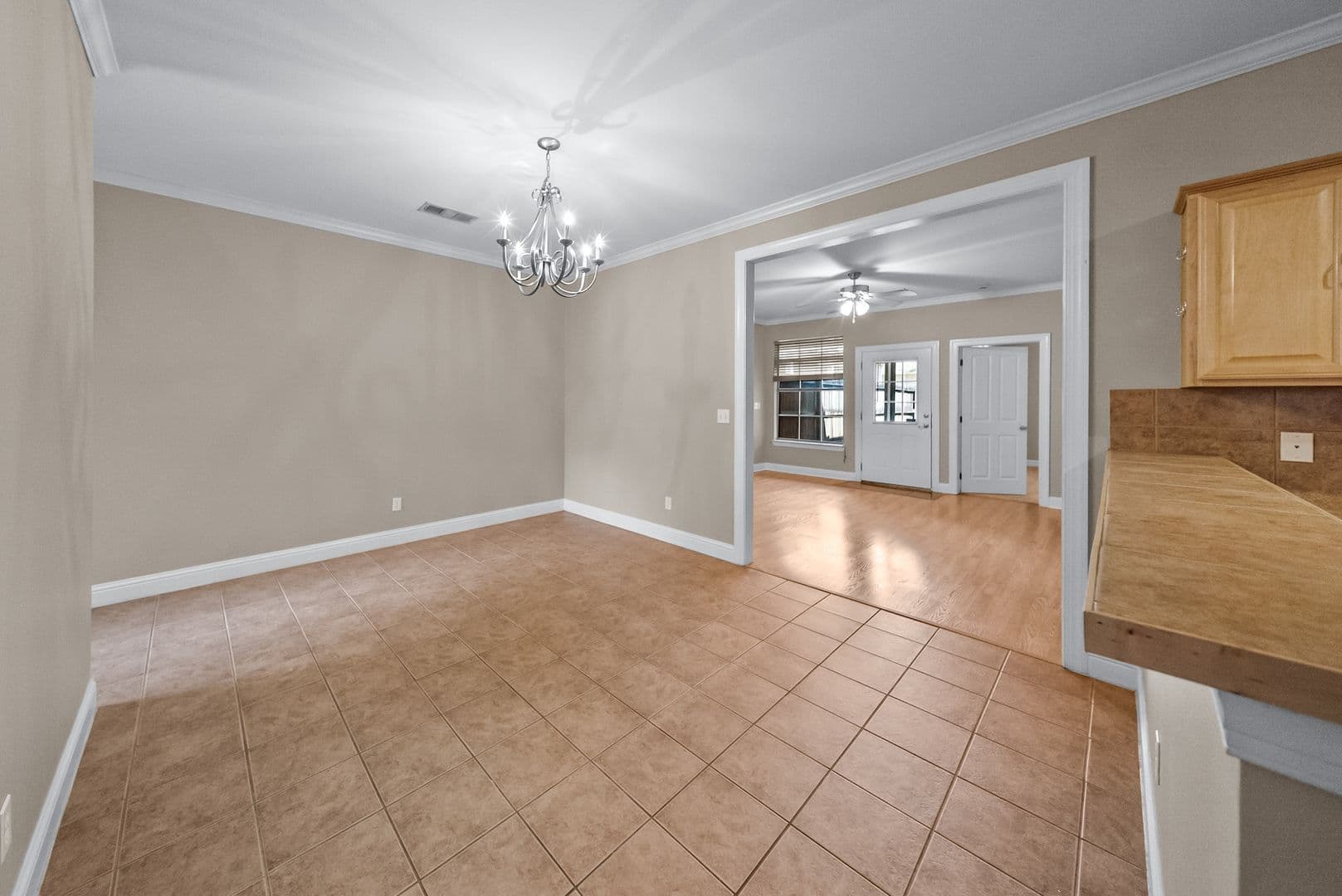 Baton Rouge Apartment: 809 Summer Breeze Drive